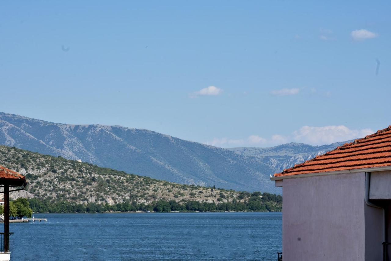 κεντρικό και ευρύχωρο οροφοδιαμέρισμα * Kastoria