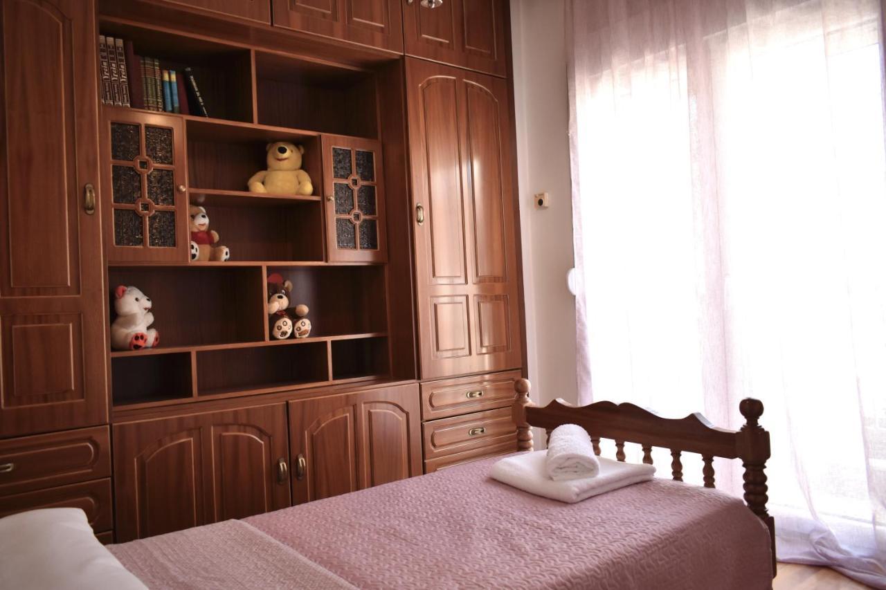 κεντρικό και ευρύχωρο οροφοδιαμέρισμα Apartment *